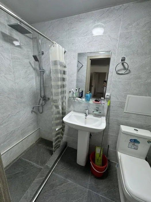 Новомосковская 2комнатная квартира,  напротив Кардиология