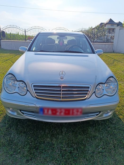 MERCEDES-BENZ C-Class 2004 — imagine 1