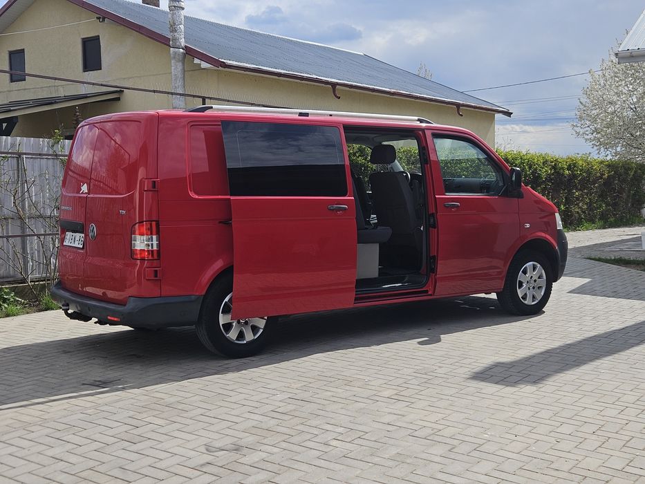 Volkswagen transporter 2.5 2010 5 locuri lung