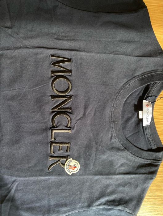 Футболка Moncler