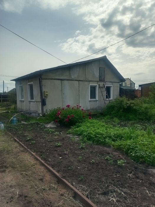 Продам дом в районе бензостроя