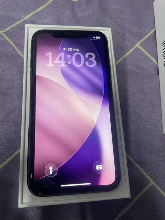 Айфон 11 срочно продам
