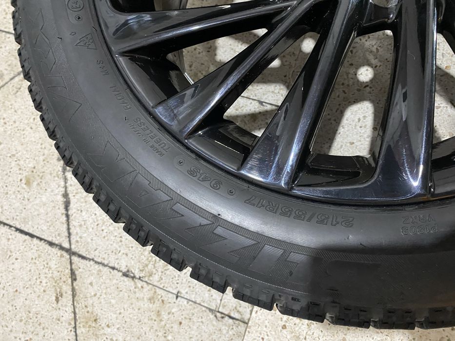 Продаю комплекс шин 215/55/17