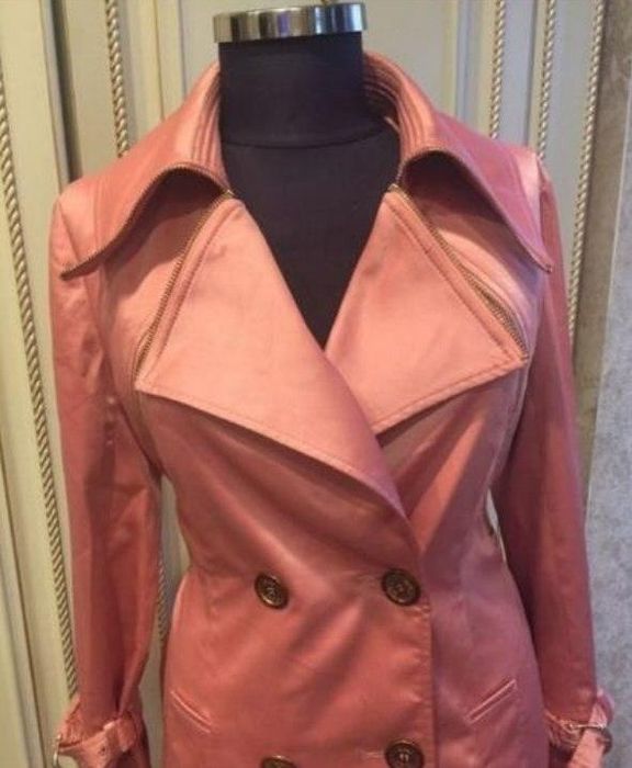 Пальто сюртук джинсовый,. Плащь атлас.