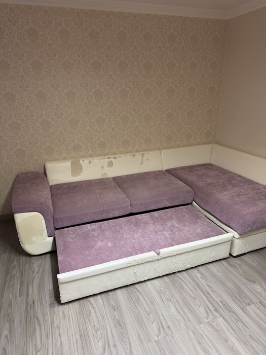 Диван угловой с подъемным механизмом