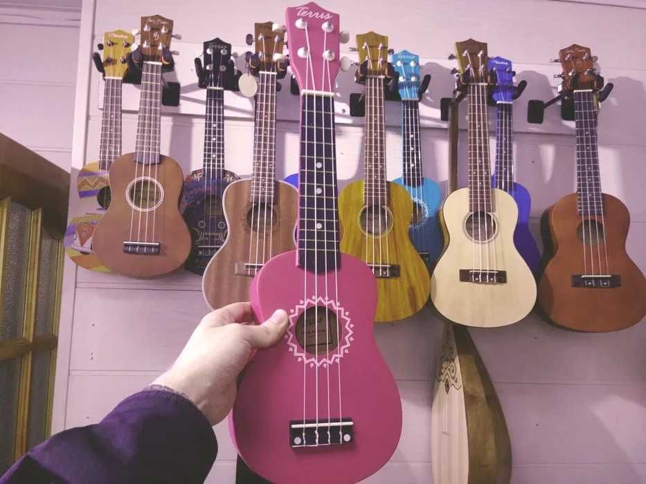 Укулеле новое для подарка