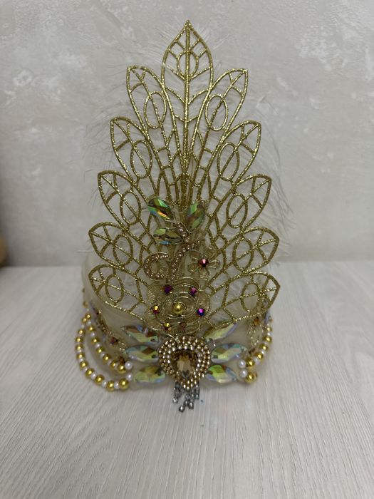 Продам  женский головной убор