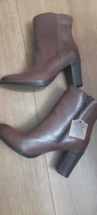 Ghete piele noi cu eticheta, marimea 37