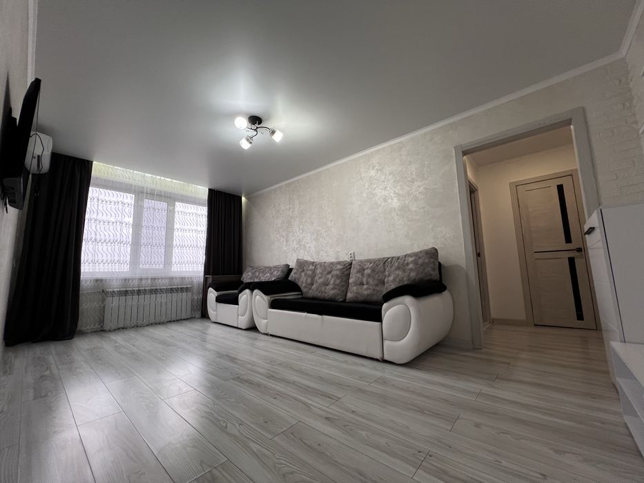 Трёхкомнатная с мебелью