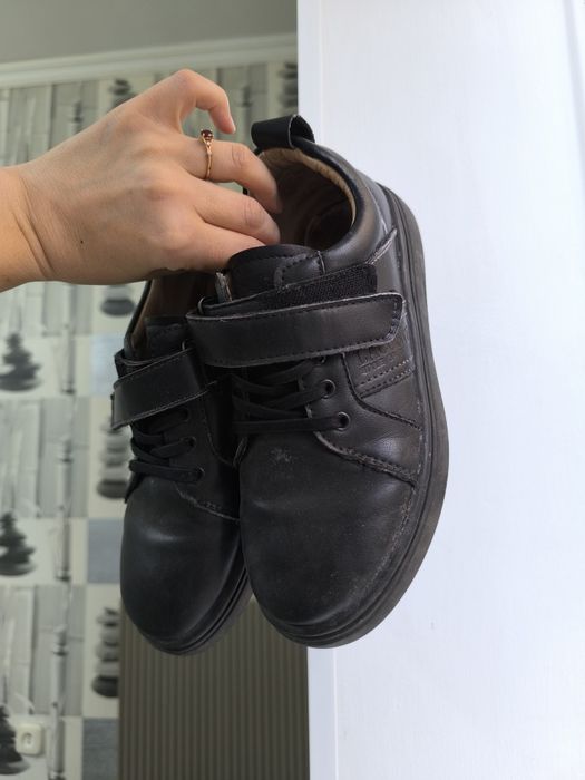 Ботинка осеньи 39р - 2000тг