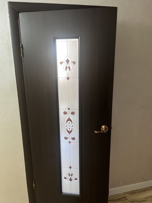 Есиктер сатылады б/у
