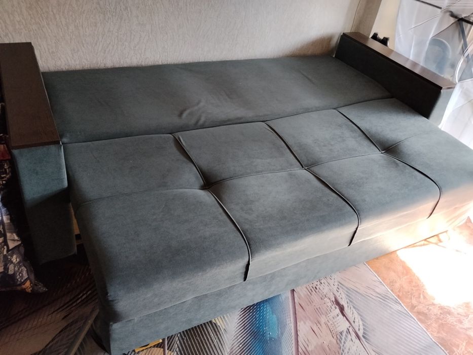 Продам мягкий диван