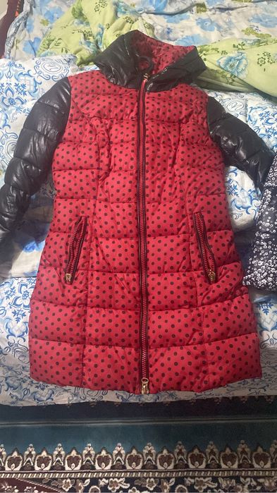 Продам 2 куртки, темная зимняя