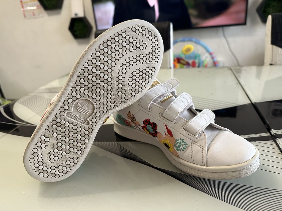 Кецове адидас