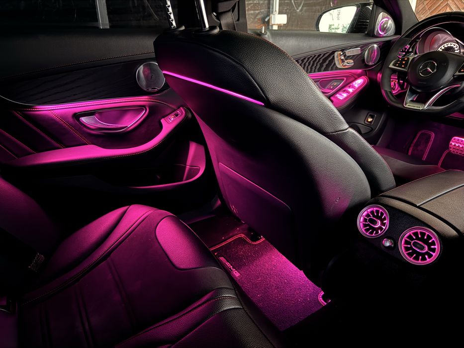 Mercedes амбиентно осветление, Светещи въздуховоди и 3D Говорители