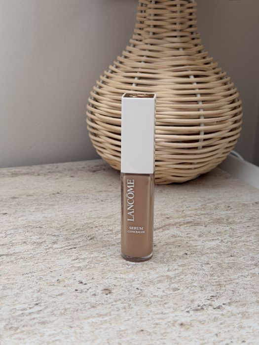 Козметика на Chanel, Lancôme, Caudalie, MediPeel, Lavish Care, Lush, EOS