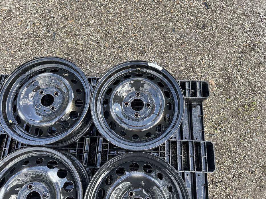 4бр.Оригинални джанти 15цола 4x100 за Renault,Dacia,Nissan,Smart