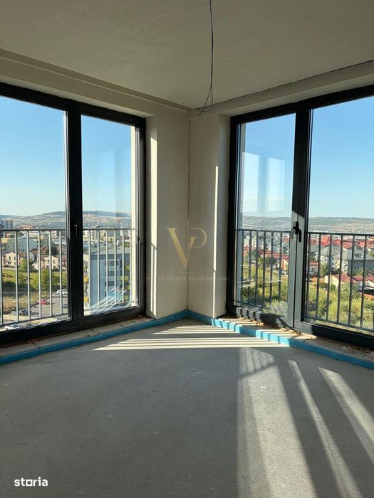 Penthouse pe 2 niveluri | 3 camere | 2 parcari | terasa | M. Romanul