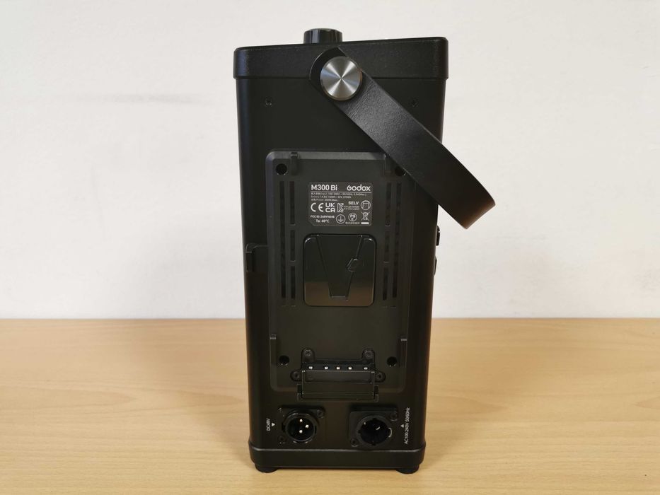 Godox KNOWLED M300Bi 330W Bi-Color диодно постоянно осветление