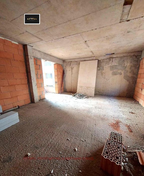 Продава се Тристаен апартамент в Варна, Окръжна болница - 92 кв.м за 2881 €/кв.м - Снимка #2