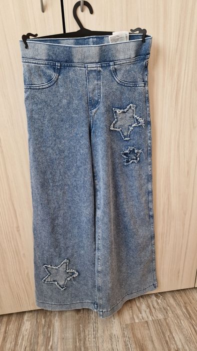 Дънки ,долнища и екипи за момиче 8-9 г.ръст134