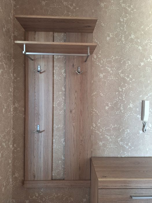Продам мебель для прихожей.Цвет дуб.Беларусь.