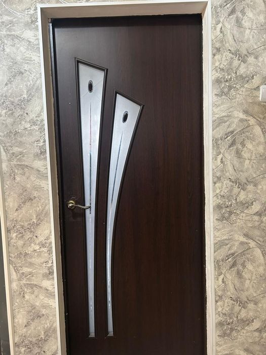 Продам межкомнатные двери б/у