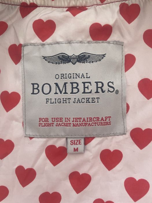 Продавам яке BOMBERS