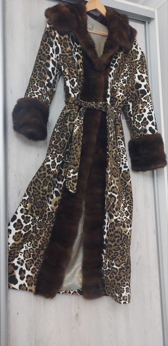 Шуба соболь норка с капюшоном  леопард