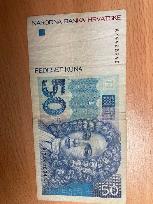 dau la schimb sau vand bacnote vechi