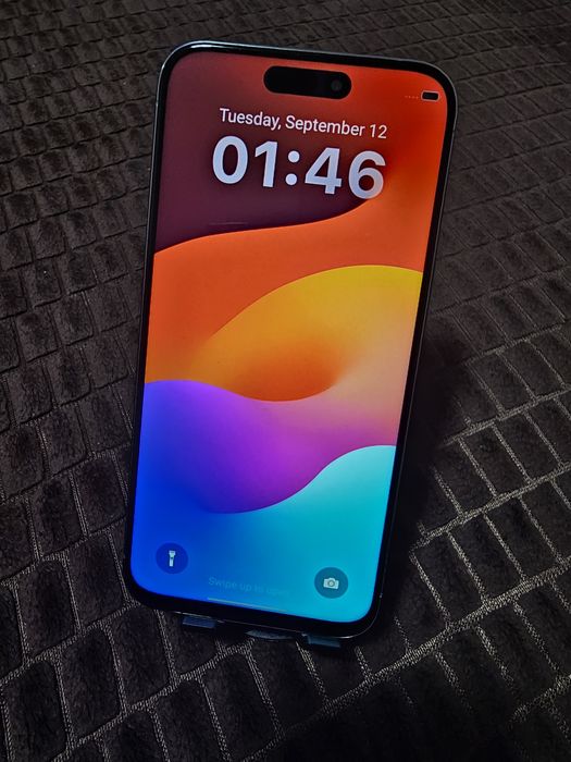 Vând iPhone 15Pro Max  ( Clonă)