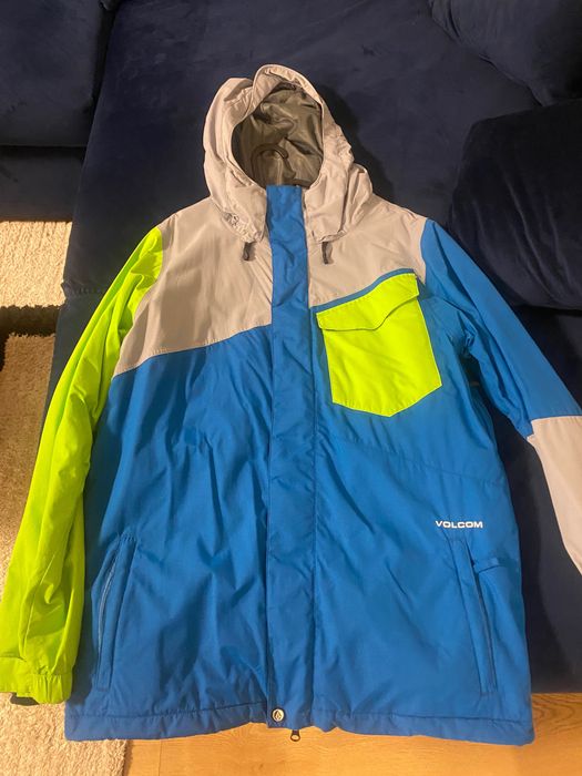 Сноуборд яке Volcom