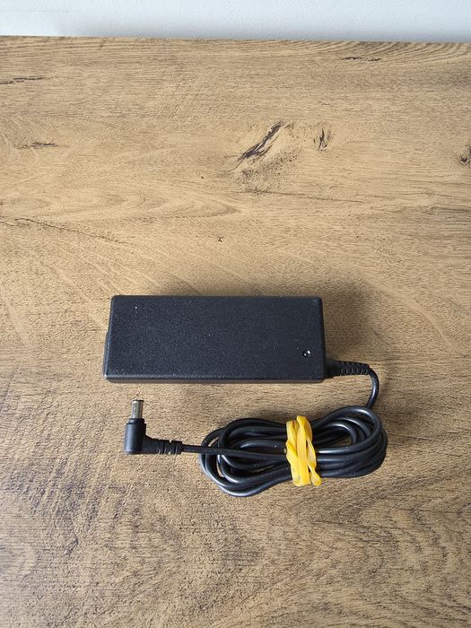 Alimentator SONY 19,5V 3,9A 75W