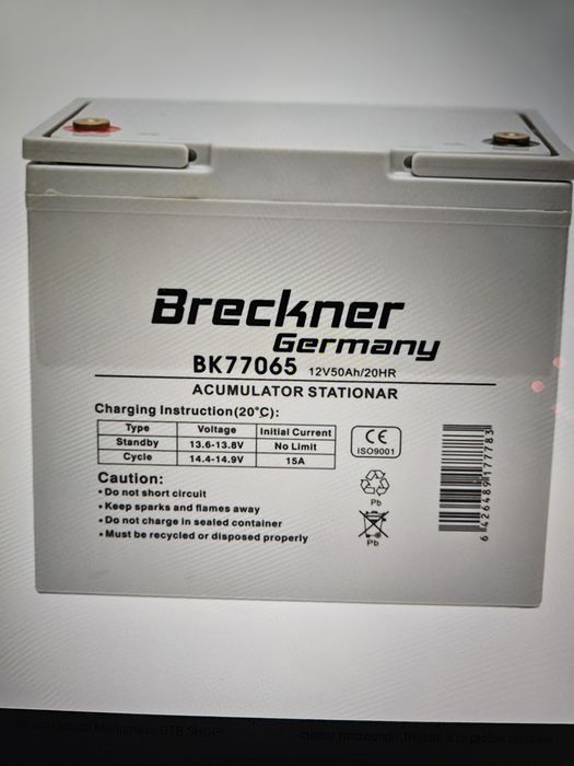 Sistem fotovoltaic cu acumulatori inclus