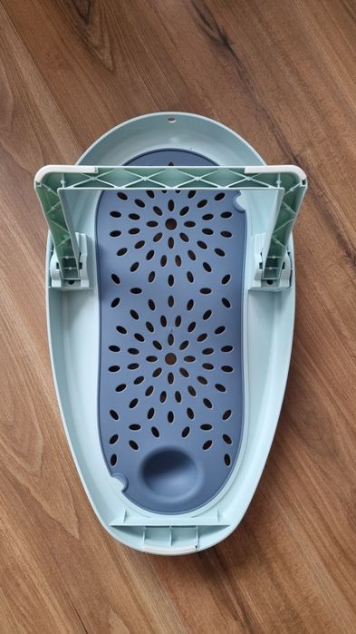 Сгъваеми вана и повивалник 2 в 1