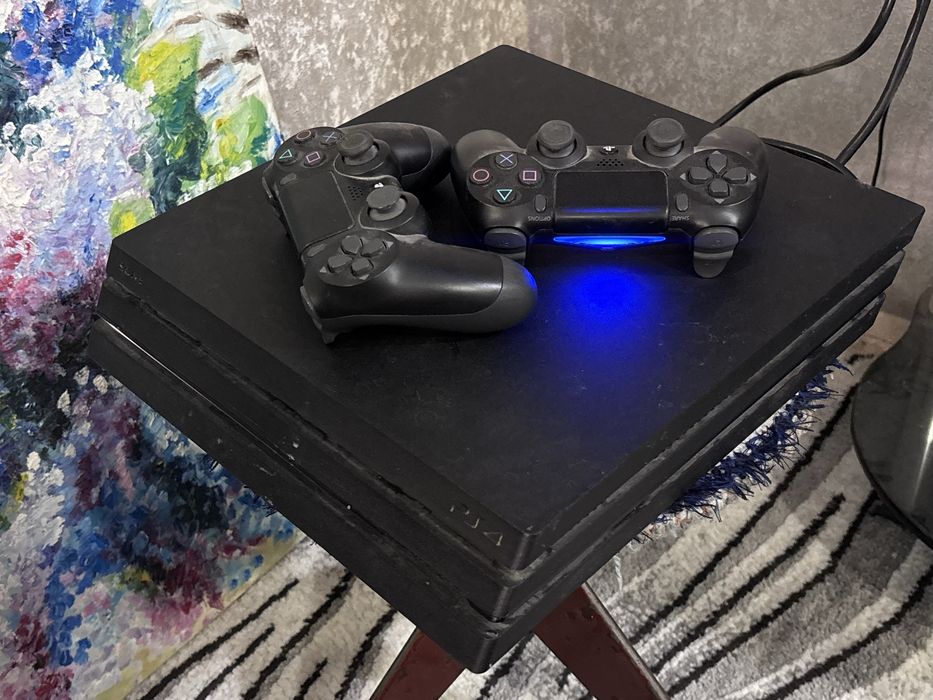 PlayStation 4 PRO  / PS4 про