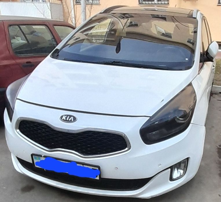 Киа каренс 2013 год!