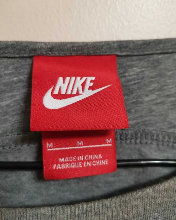 The North Face T-Shirt.Nike WMNS Bonded Top.