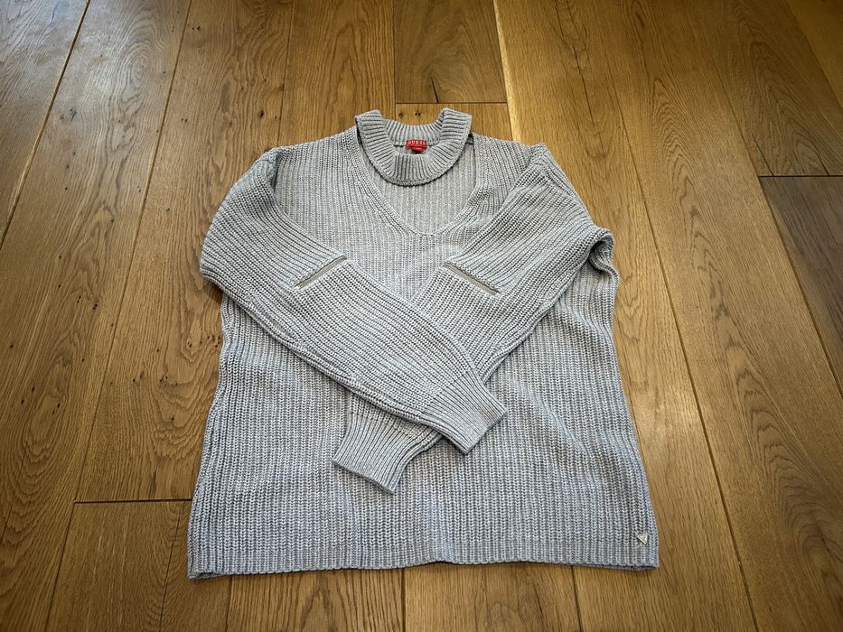 Дамски пуловер GUESS