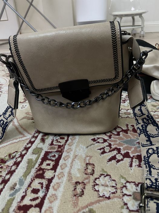 Продаю сумочку женскую