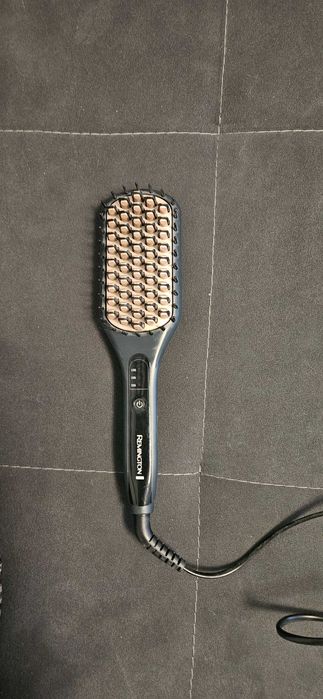 Четка за изправяне на коса Remington