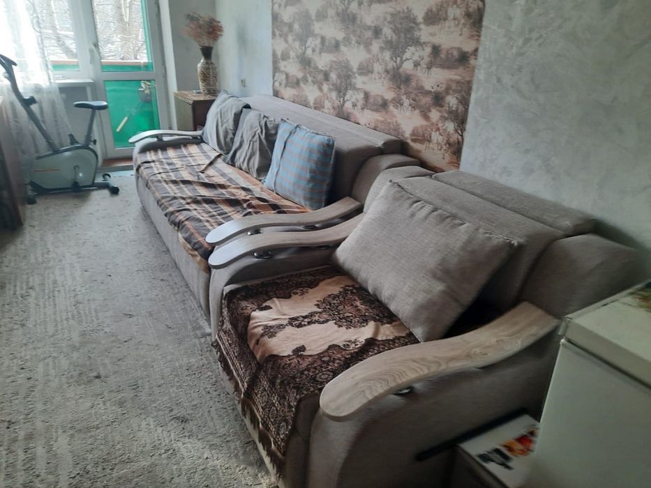 Продаём диван с креслом!