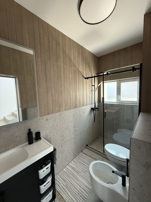 Casa 4 camere cu garaj si gradina