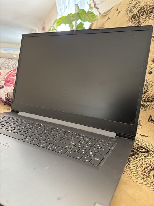 Laptop lenovo ca nou