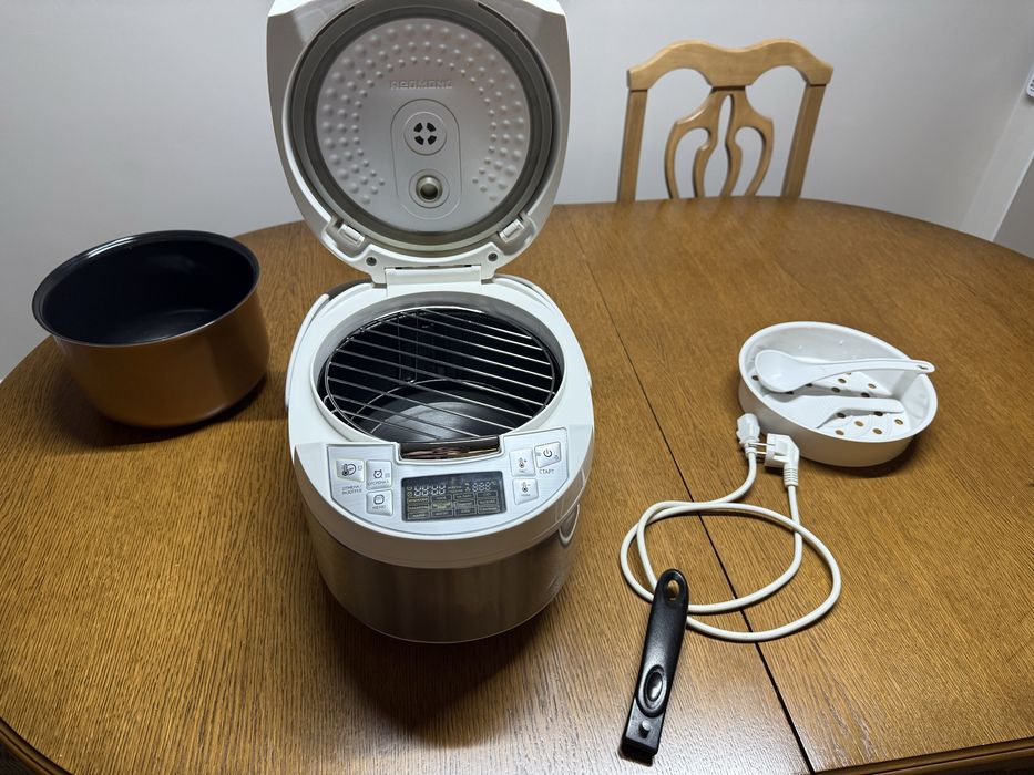 Мультиварка Redmond MasterFry RMC FM4520