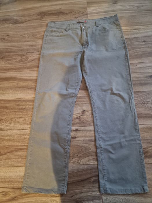 Pantalon casual arbatesc