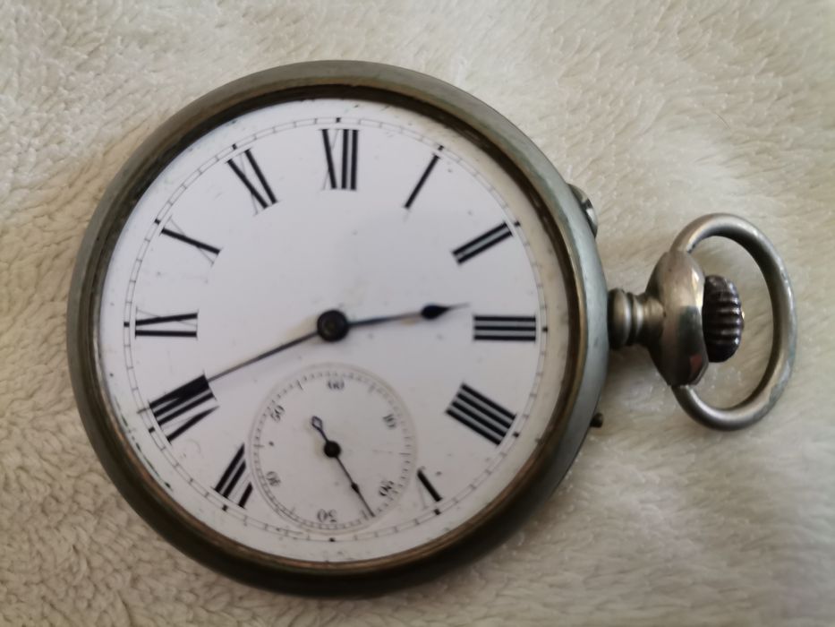 Ceasuri de mână mecanice și quartz