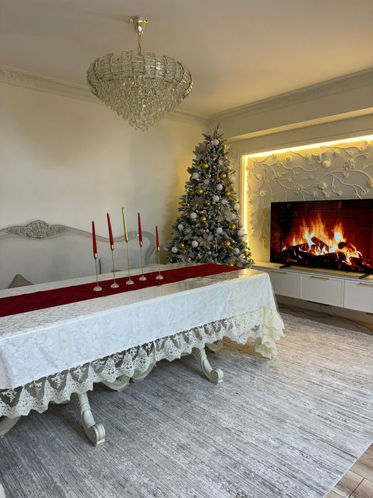 Элегантный стол!