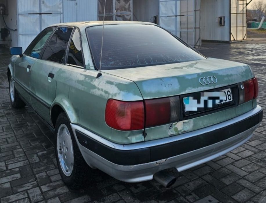 Ауди б 4 седан 1993