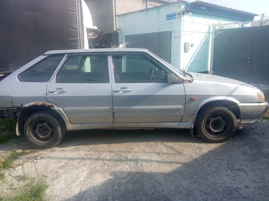 Продам машину ваз 2114